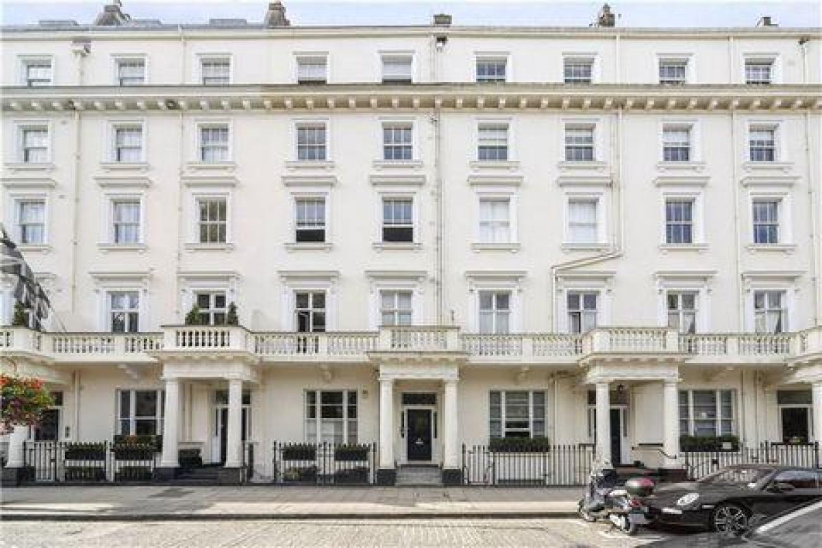 Studio in the Condo in London, United Kingdom No. 537