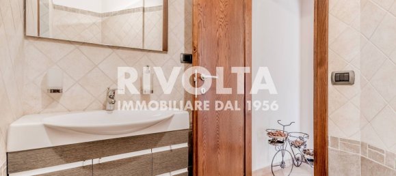 13غرفة فيلا في Guidonia Montecelio, Italy رقم 161464 25