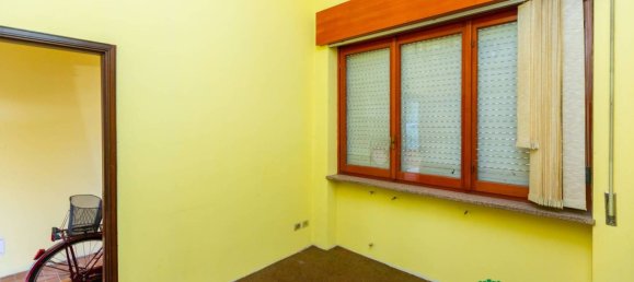 Propiedad comercial de 5 habitaciónes en Busto Arsizio, Italy No. 104619 22
