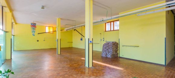 Propiedad comercial de 5 habitaciónes en Busto Arsizio, Italy No. 104619 12