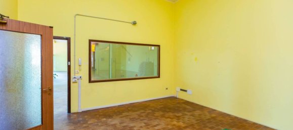 Propiedad comercial de 5 habitaciónes en Busto Arsizio, Italy No. 104619 17