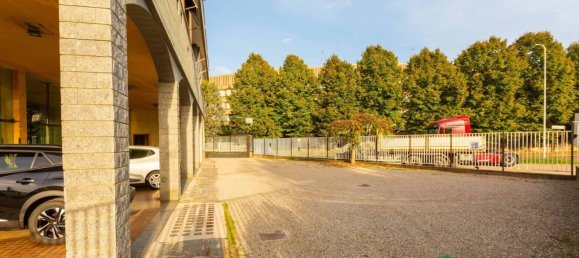 Propiedad comercial de 5 habitaciónes en Busto Arsizio, Italy No. 104619 27