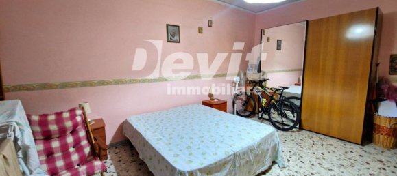 2 bedrooms Apartment in San Giorgio a Cremano, Italy No. 320401 12