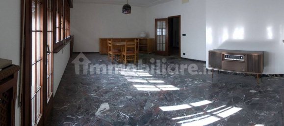 4 bedrooms Villa in Codigoro, Italy No. 300946 3