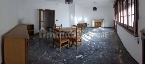 4 bedrooms Villa in Codigoro, Italy No. 300946 2