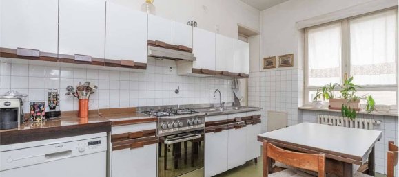 2 bedrooms Apartment in Turin, Italy No. 331937 41