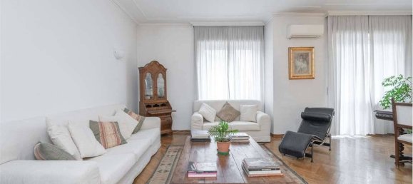 2 bedrooms Apartment in Turin, Italy No. 331937 10