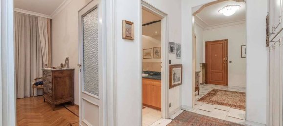 2 bedrooms Apartment in Turin, Italy No. 331937 8