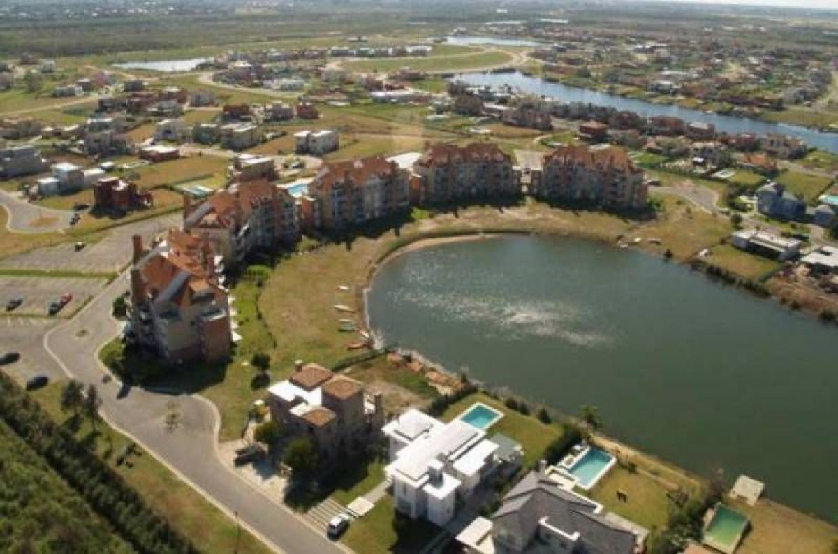 Studio in Tigre, Argentina No. 5040