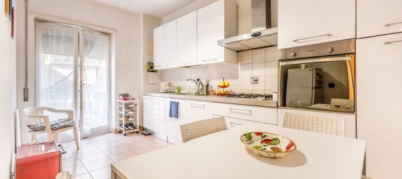 3 bedrooms Apartment in Rome, Italy No. 314260 16