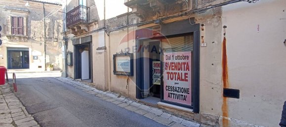 Коммерческая недвижимость 50м² в Кьярамонте Гульфи, Италия № 160149 2