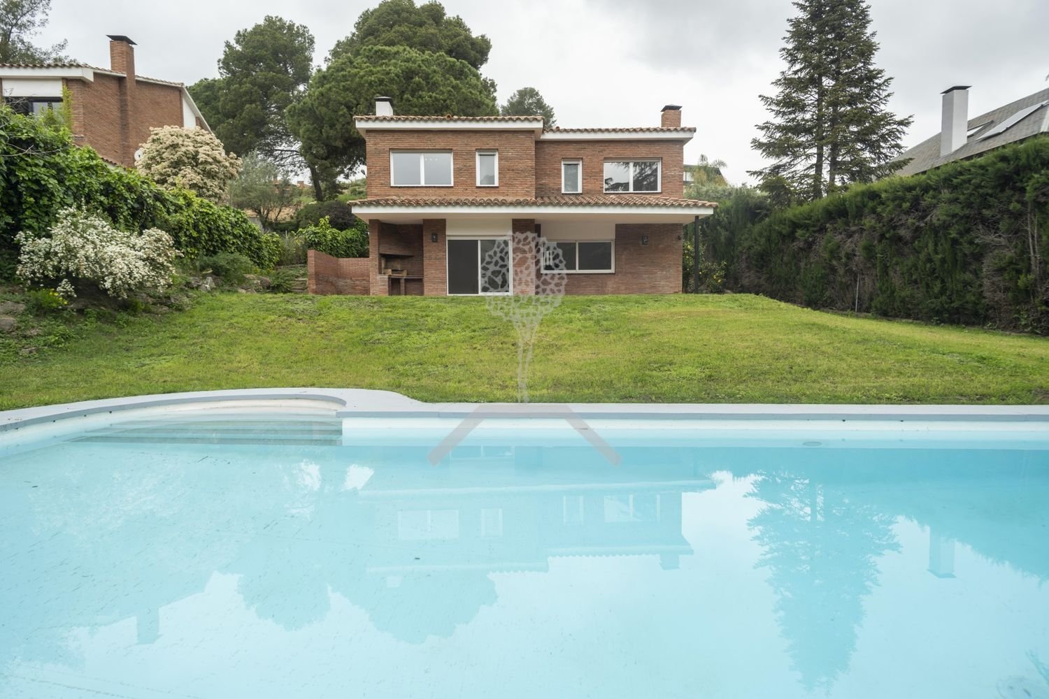 Дом с 5 спальнями в Серданьола-дель-Вальес, Испания № 156770