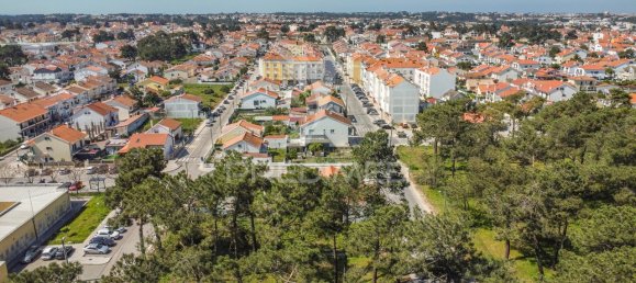 322m² Land in Quinta do Conde, Portugal No. 63839 11