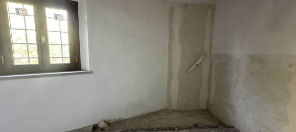 4 rooms House in Sesto Fiorentino, Italy No. 143972 5