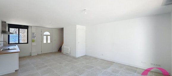 2 chambres Maison à Noisy-sur-École, France No. 175084 2