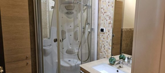 3 rooms Apartment in Viareggio, Italy No. 169186 28