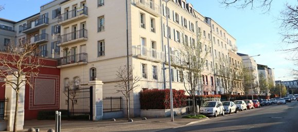 3 Schlafzimmer Doppelhaus in Poissy, France, Nr. 178744 13