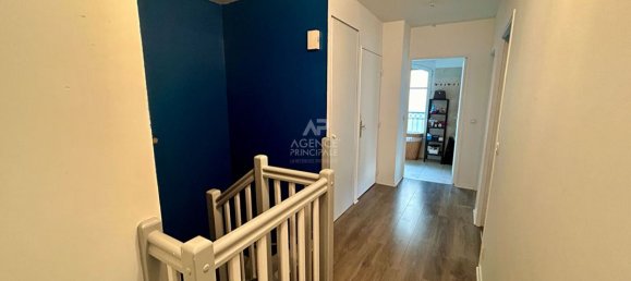 3 Schlafzimmer Doppelhaus in Poissy, France, Nr. 178744 10