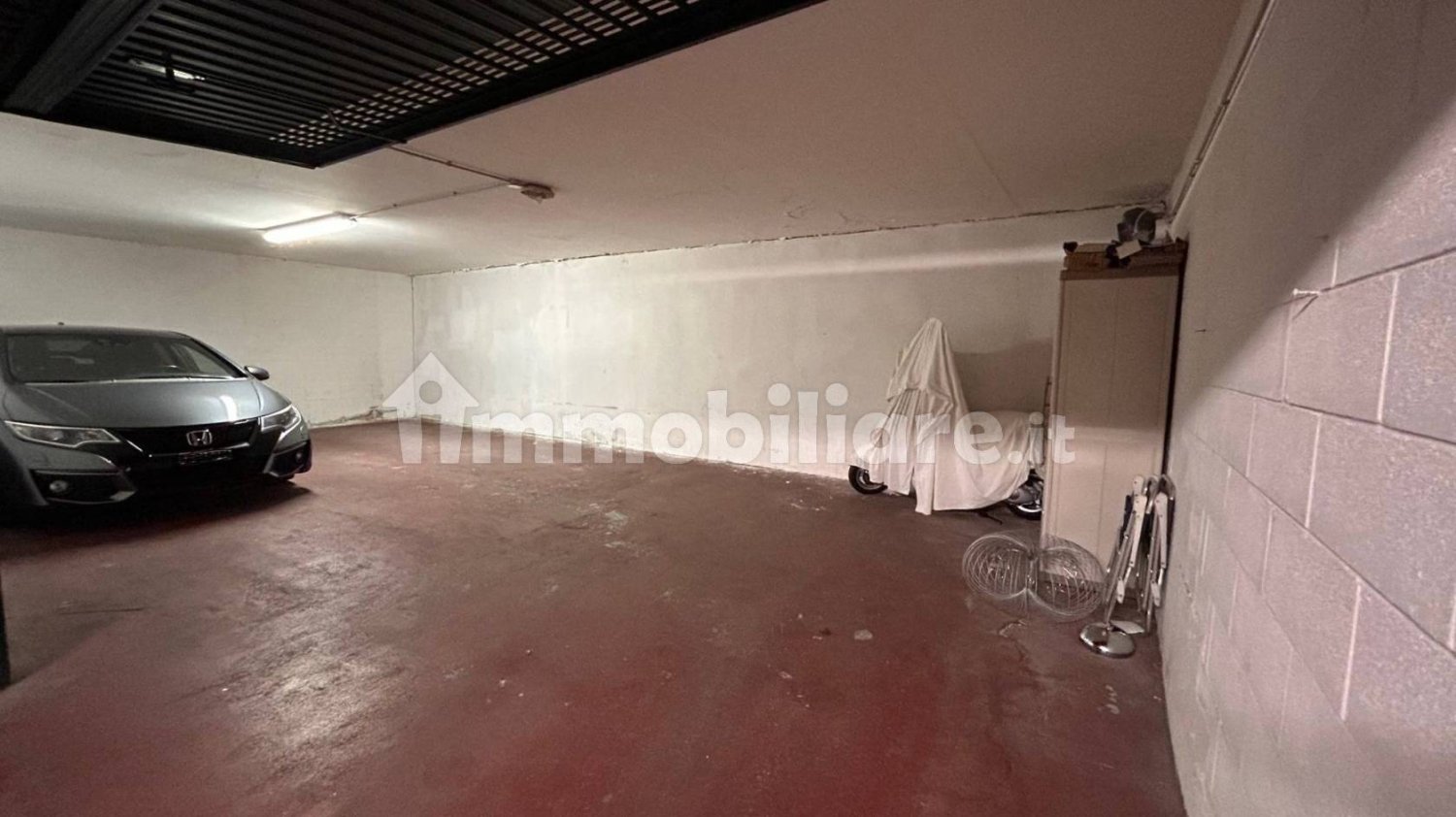 Garaje en Alassio, Italy 70 m² No. 309567