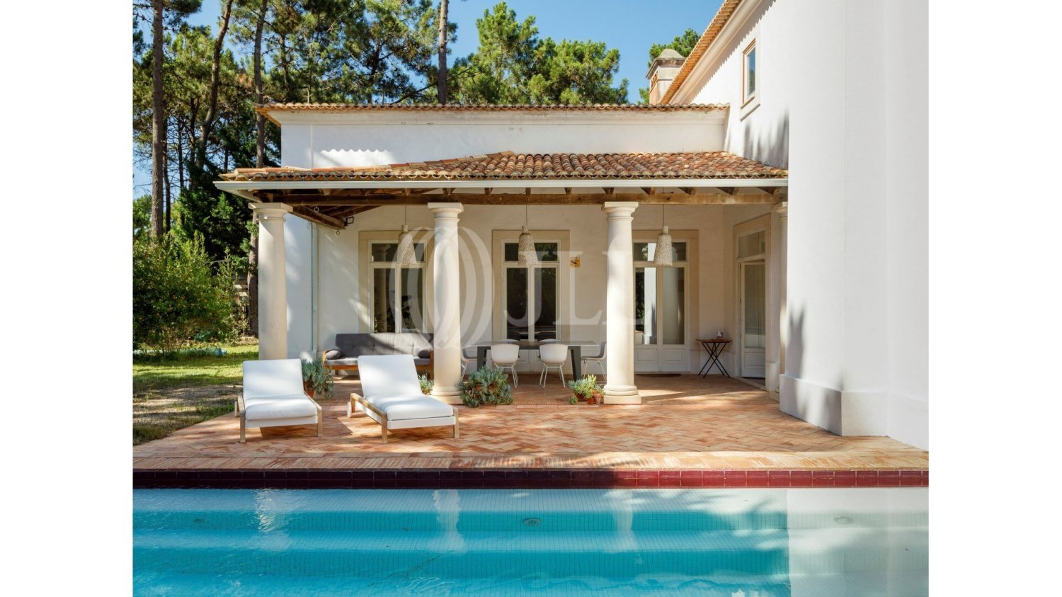 6 bedrooms Villa in Almada, Portugal No. 88803