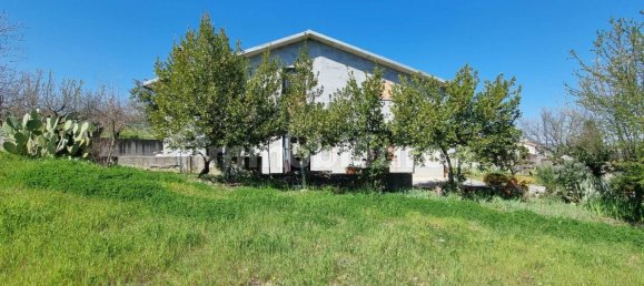 3 rooms House in Guardiagrele, Italy No. 35042 6