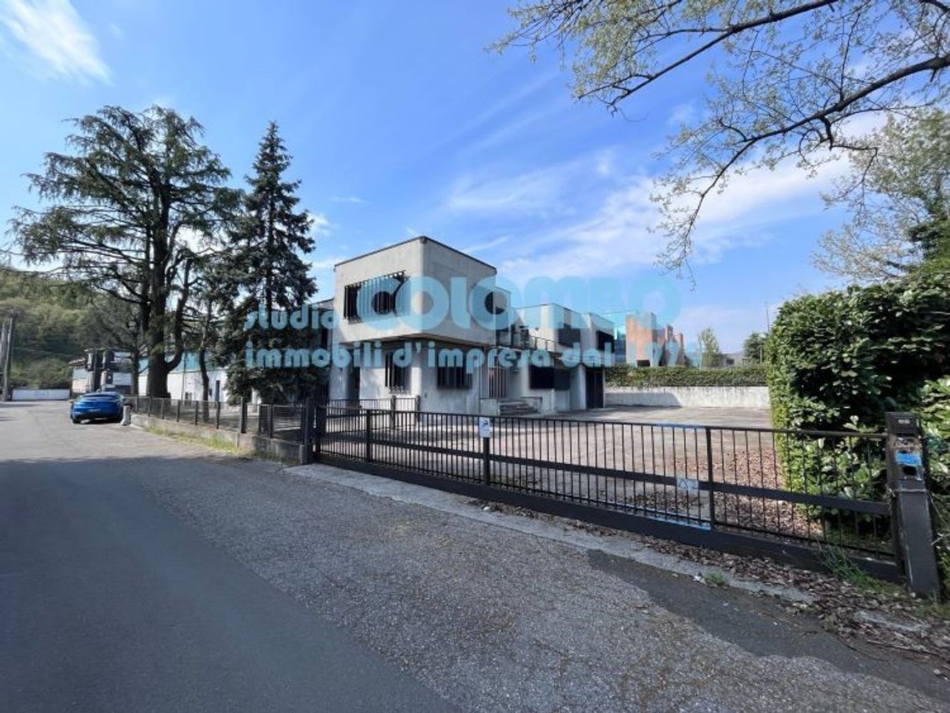 Lagerhaus in Collebeato, Italy 1350m², Nr. 359643