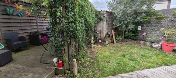 2 bedrooms House in Dreux, France No. 302713 3