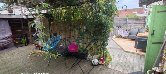 2 bedrooms House in Dreux, France No. 302713 2