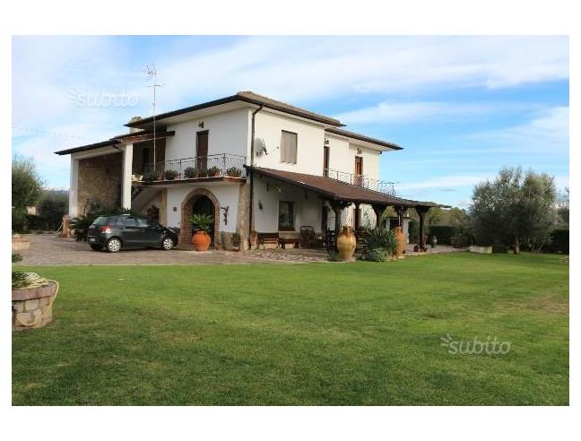 4 bedrooms Villa in Pontinia, Italy No. 253634