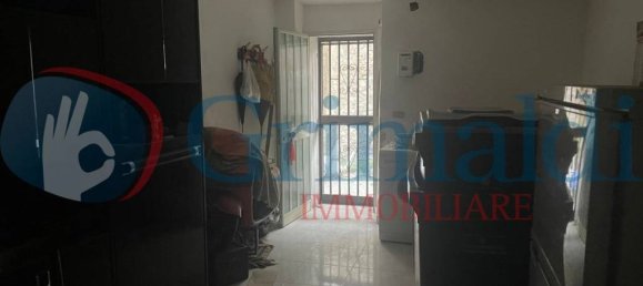 Дом с 4 комнатами в Мессина, Италия № 47331 7