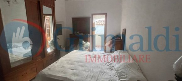 Дом с 4 комнатами в Мессина, Италия № 47331 12