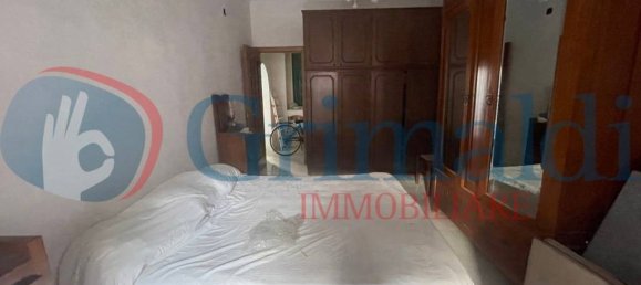 Дом с 4 комнатами в Мессина, Италия № 47331 6