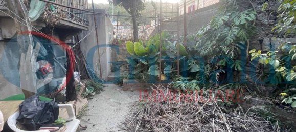 Дом с 4 комнатами в Мессина, Италия № 47331 17