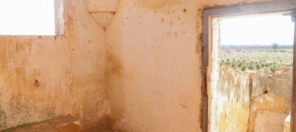 13 bedrooms House in Lecce, Italy No. 374950 17