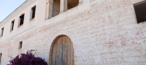 13 bedrooms House in Lecce, Italy No. 374950 7