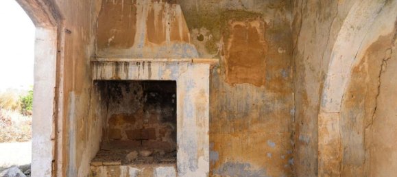 13 bedrooms House in Lecce, Italy No. 374950 15