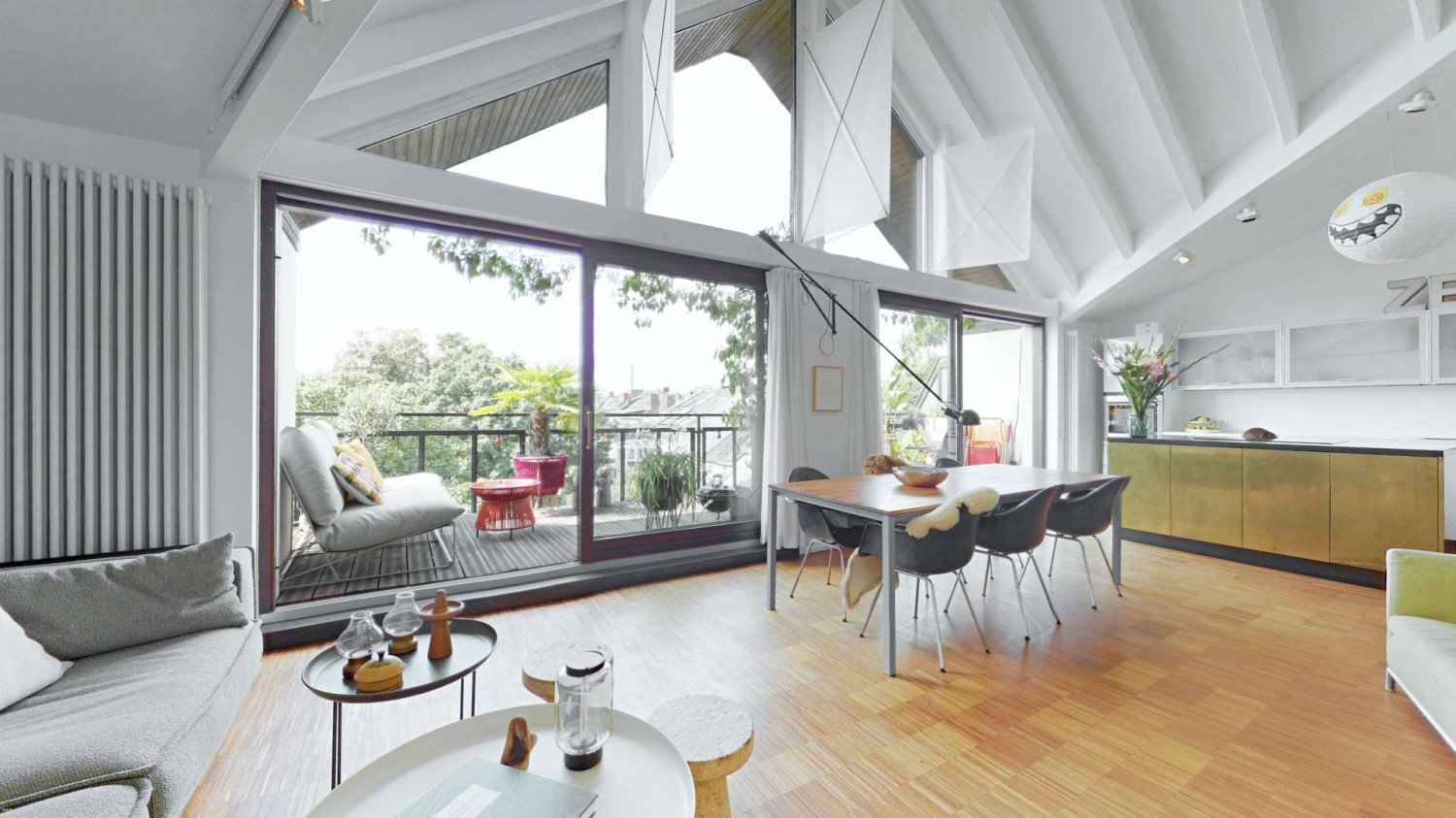 Duplex T2 em Dusseldorf, Germany N.º 343584