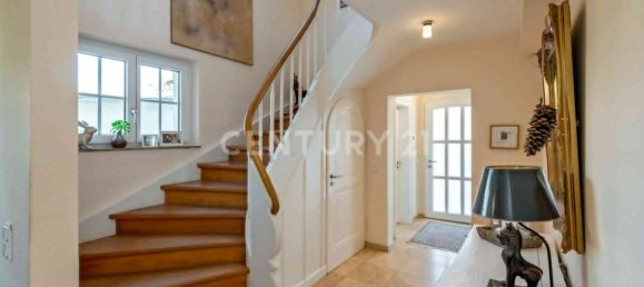 6 rooms House in Esslingen, Germany No. 116088 2