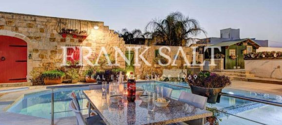 3 bedrooms Villa in Swieqi, Malta No. 3505 2