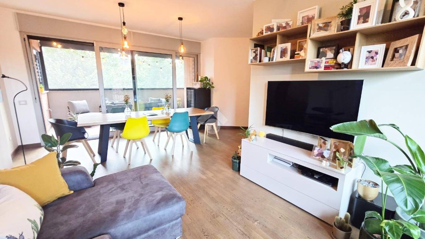 3 Schlafzimmer Wohnung in Peschiera Borromeo, Italy, Nr. 304667