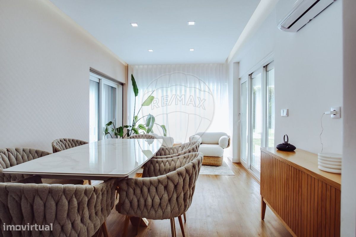 4 bedrooms House in Almada, Portugal No. 281950