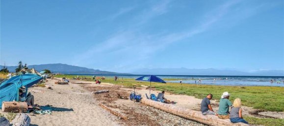 3 bedrooms House in British Columbia, Canada No. 1139 9