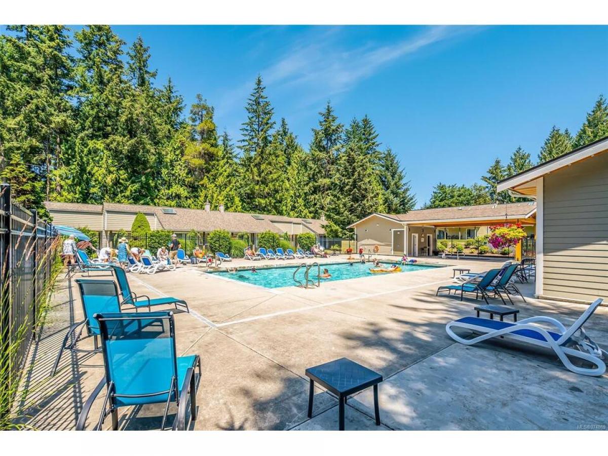 3 bedrooms House in British Columbia, Canada No. 1139