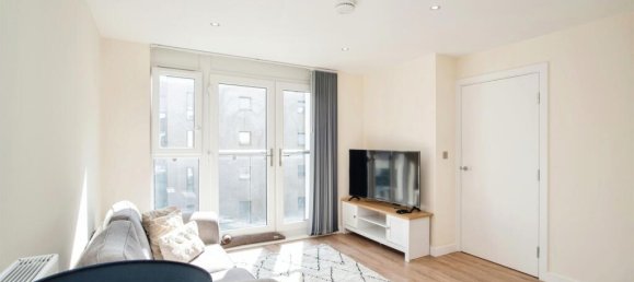 1 bedroom Apartment in Watford, United Kingdom No. 6109 11