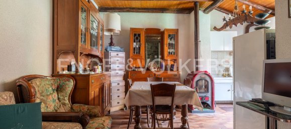 4 bedrooms House in Madonna del Sasso, Italy No. 127831 13