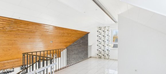 2 Schlafzimmer Doppelhaus in Schweinfurt, Germany, Nr. 26235 5