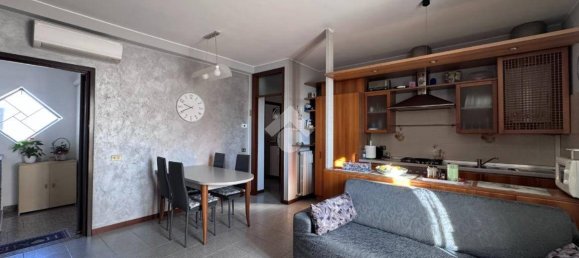 2 bedrooms Apartment in Urgnano, Italy No. 179220 5