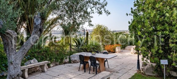 9 Schlafzimmer Villa in Ispica, Italy, Nr. 103090 14