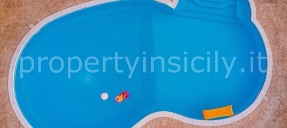 9 Schlafzimmer Villa in Ispica, Italy, Nr. 103090 22