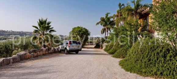 9 Schlafzimmer Villa in Ispica, Italy, Nr. 103090 45